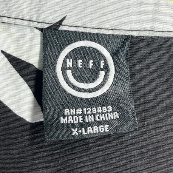 NEFF Smiley Face Flower Print Button Up Shirt | Men’s XL | Black Multi Streetwea - Picture 2 of 4